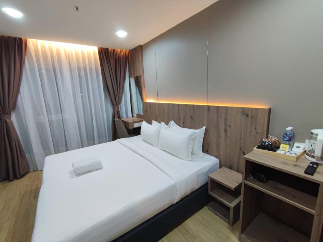 Kkia Hotel Kota Kinabalu Ngoại thất bức ảnh
